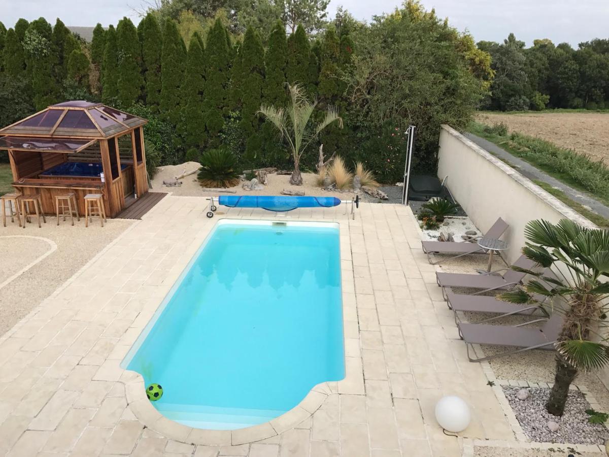 סן-ז'ורז'-דה-דידון Piscine Et Jacuzzi A 2Km De La Plage De St Georges De Didonne מראה חיצוני תמונה